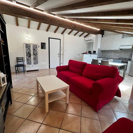 Gocce Balsamiche Apartment Ravarino Luaran gambar