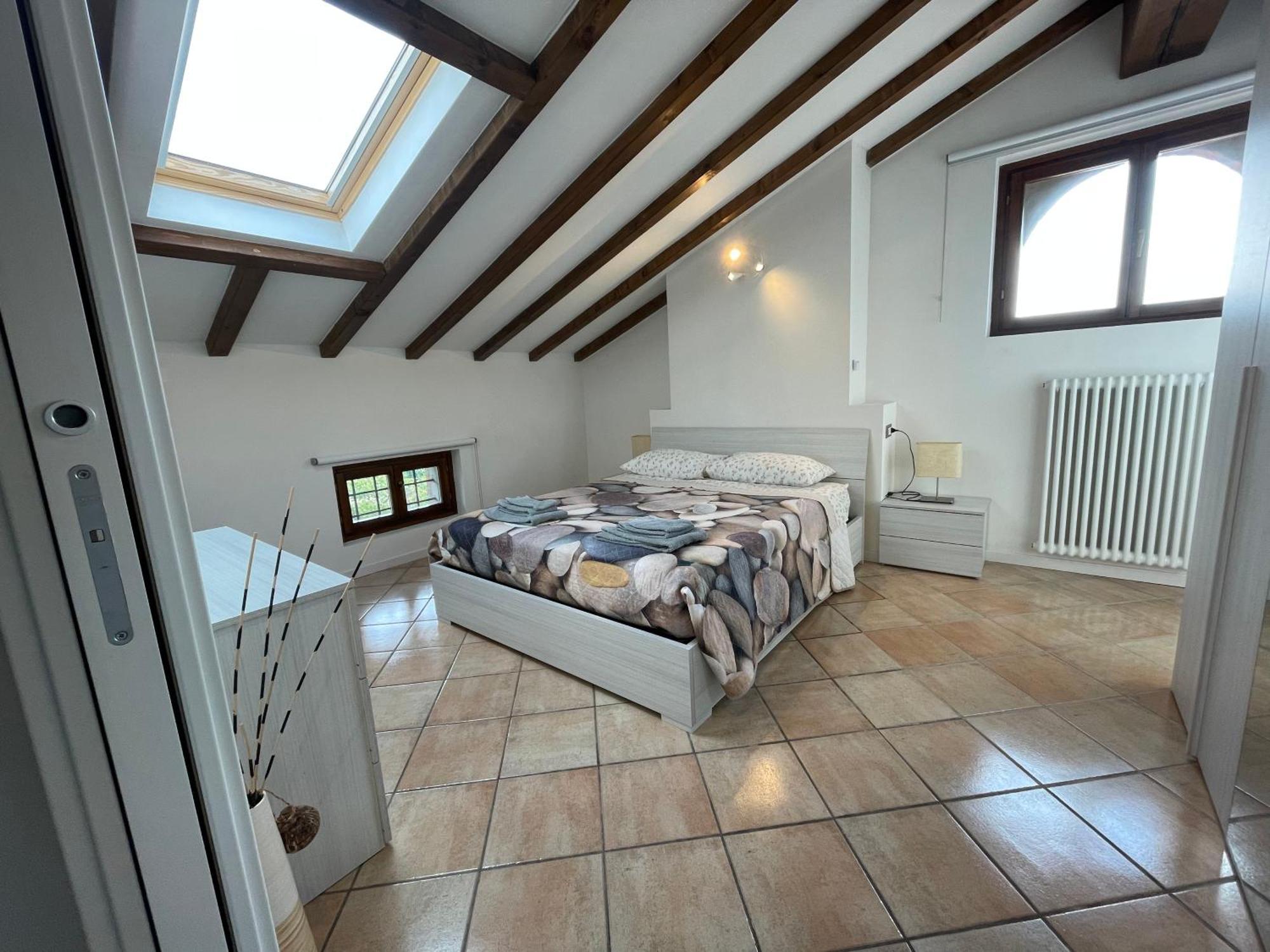 Gocce Balsamiche Apartment Ravarino Luaran gambar